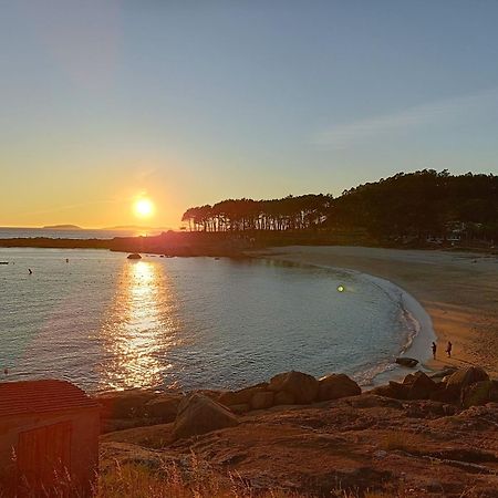 Piso Vacacional En La Playa De Rodeira Lägenhet Cangas do Morrazo Exteriör bild